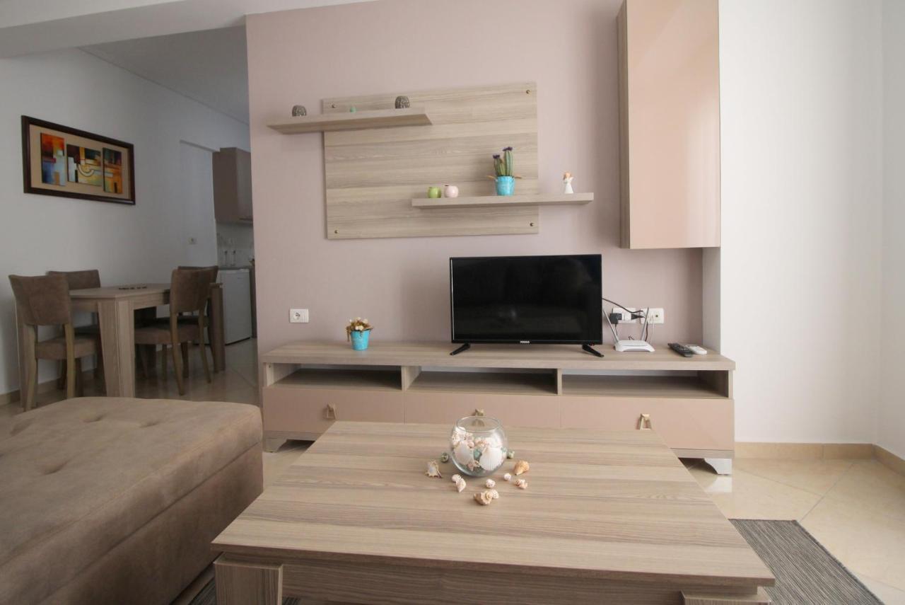 Atlantis Apartments Sarandë Exteriör bild
