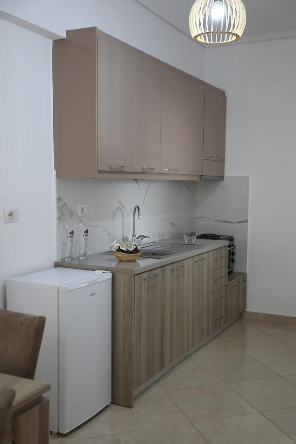 Atlantis Apartments Sarandë Exteriör bild