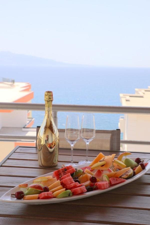 Atlantis Apartments Sarandë Exteriör bild