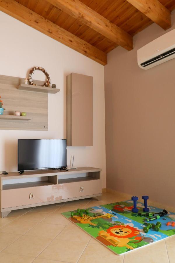 Atlantis Apartments Sarandë Exteriör bild